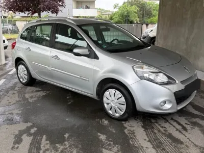 Renault Clio — photo 1